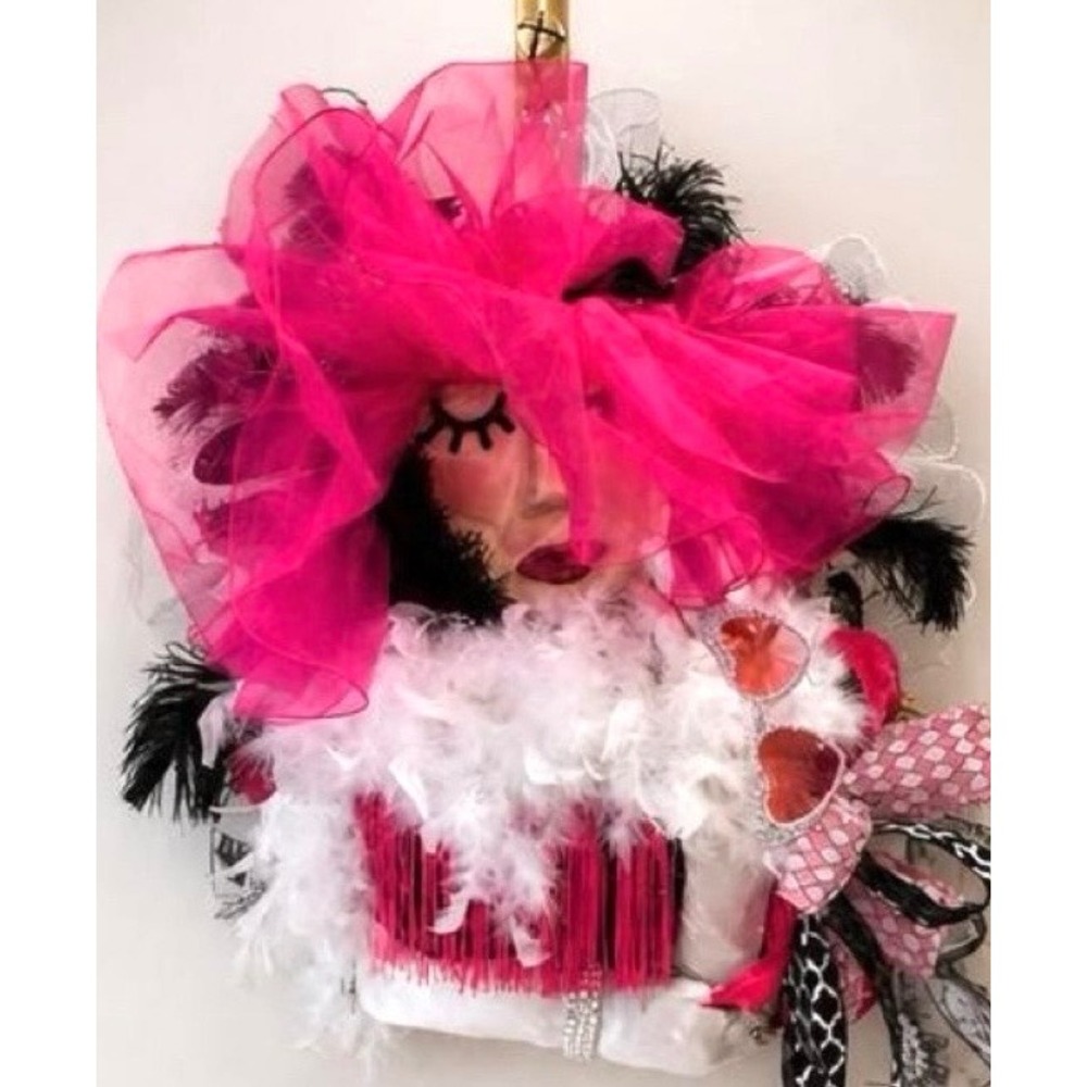Glamorous "Diva Flapper" Door Wreath: Year-Round Sparkle with a Valentine's Hear